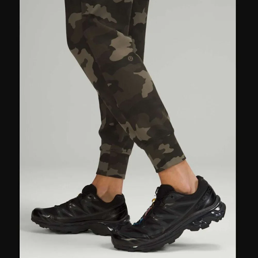 Lululemon Ready to Rulu High-Rise Jogger in camo olive | Size 6